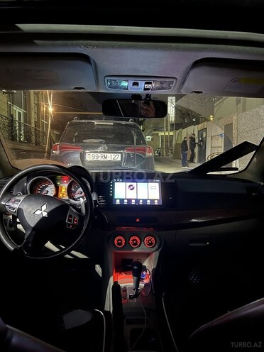 Mitsubishi Lancer-12