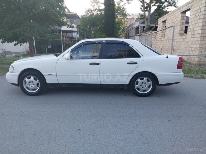 Mercedes C 200-3