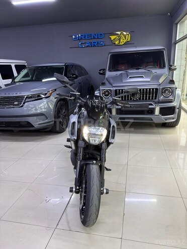 Ducati Diavel-9