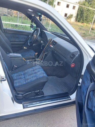 Mercedes C 200-11