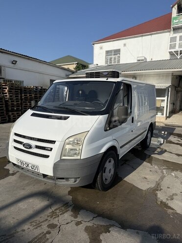 Ford Transit-2