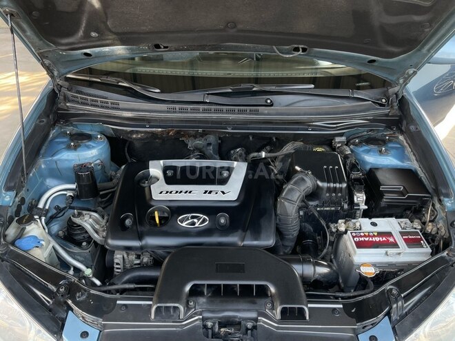 Hyundai Elantra-3