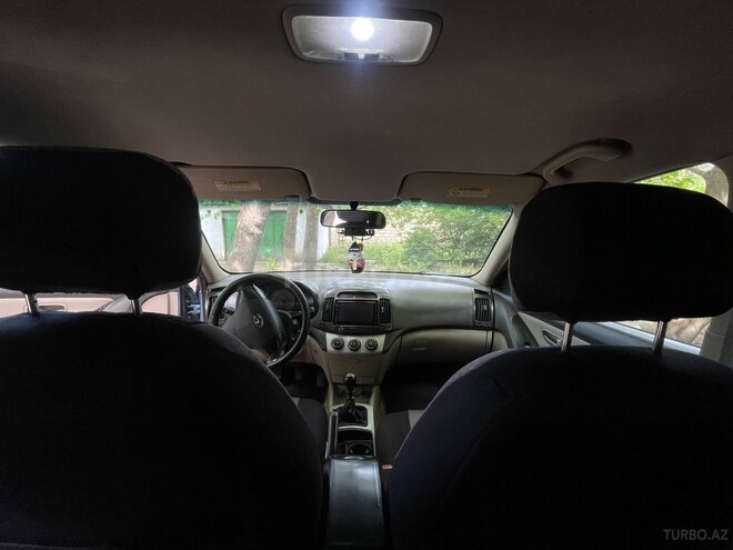 Hyundai Elantra-8