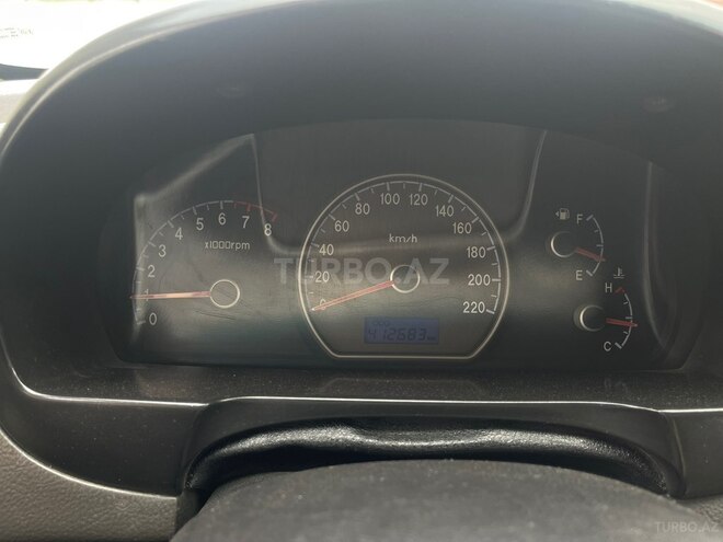 Hyundai Elantra-14