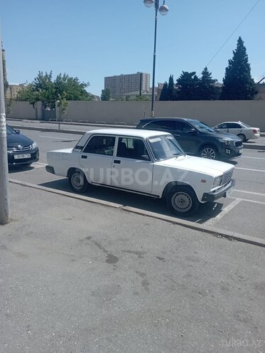 LADA (VAZ) 2107-10