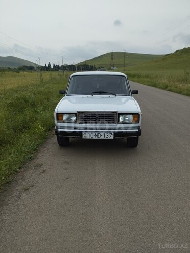LADA (VAZ) 2107-1