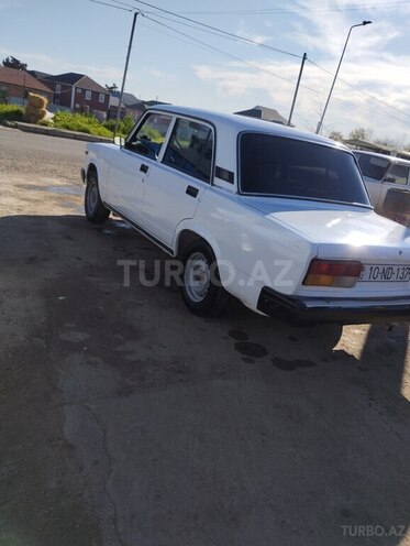 LADA (VAZ) 2107-17