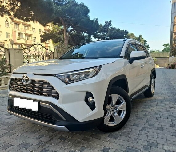 Toyota RAV4-6