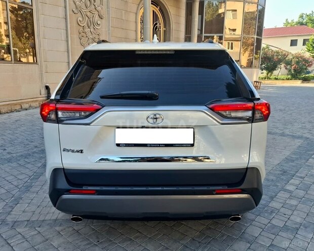 Toyota RAV4-2