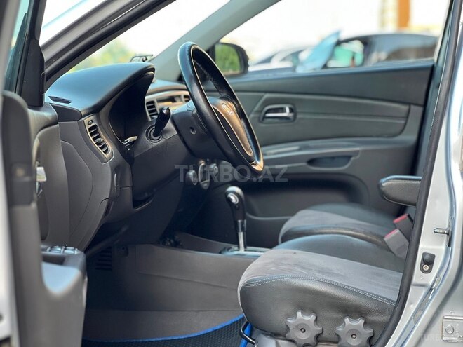 Kia Rio-7