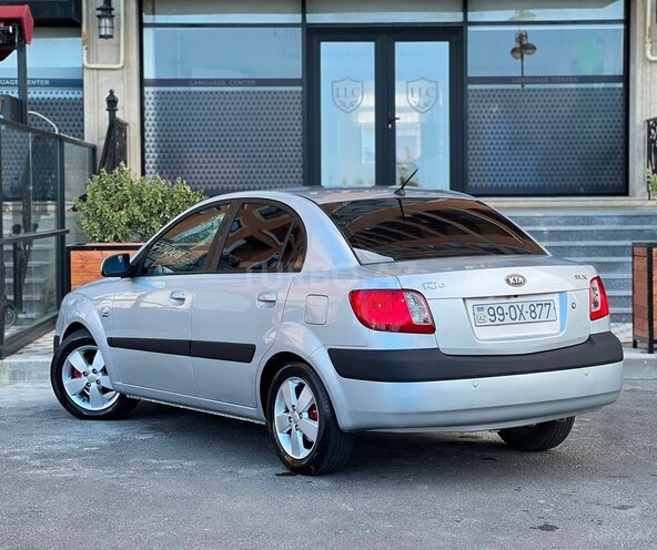 Kia Rio-3