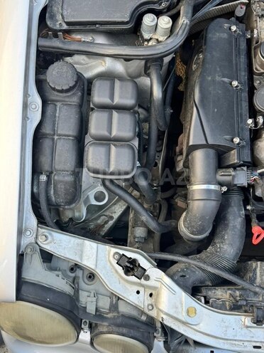 Mercedes E 220-16