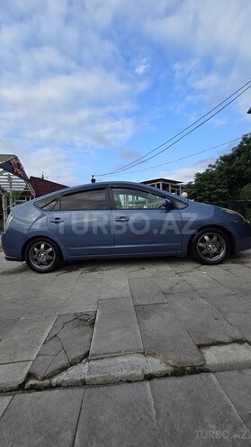 Toyota Prius-4