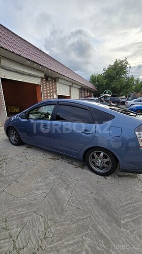 Toyota Prius-5