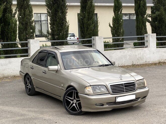 Mercedes C 200-9