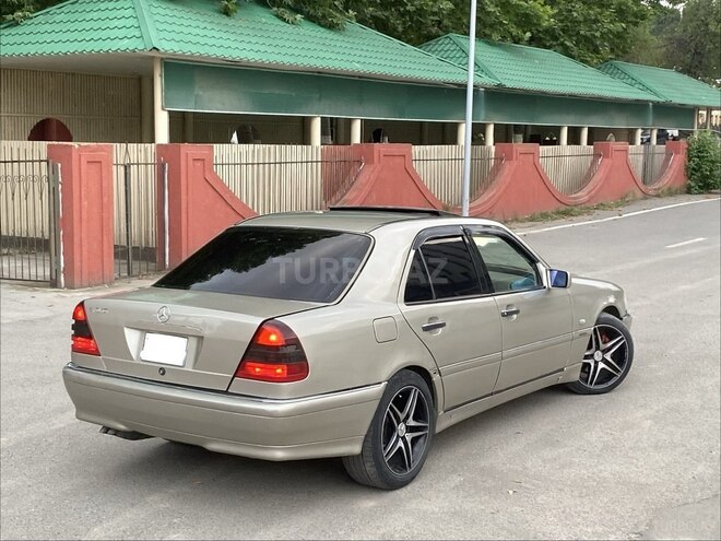 Mercedes C 200-16