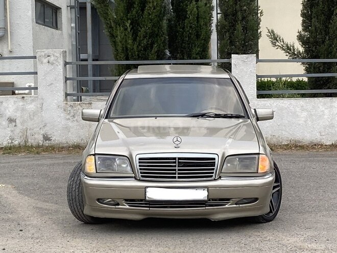 Mercedes C 200-7