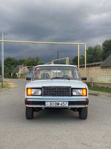 LADA (VAZ) 2107-1