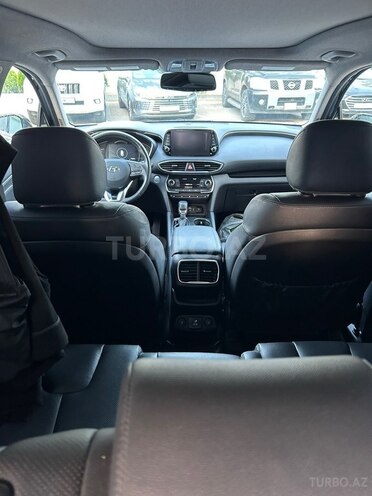 Hyundai Santa Fe-9
