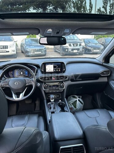 Hyundai Santa Fe-21