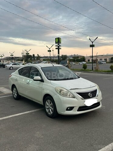 Nissan Sunny-1