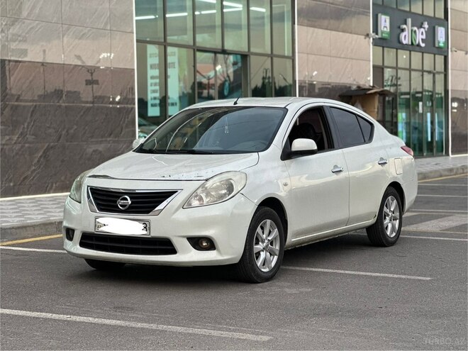 Nissan Sunny-4