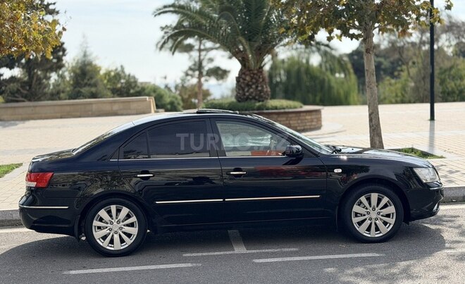 Hyundai Sonata-9