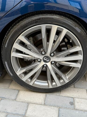 Infiniti Q50S-12