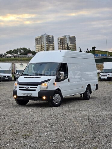 Ford Transit-1