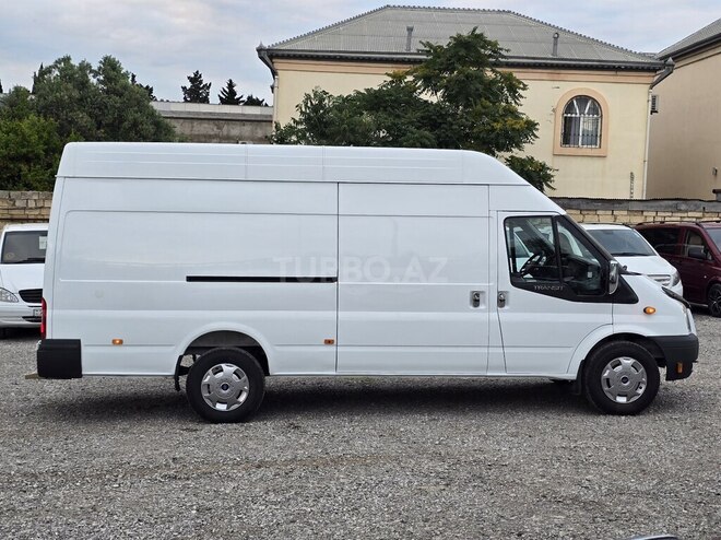 Ford Transit-4