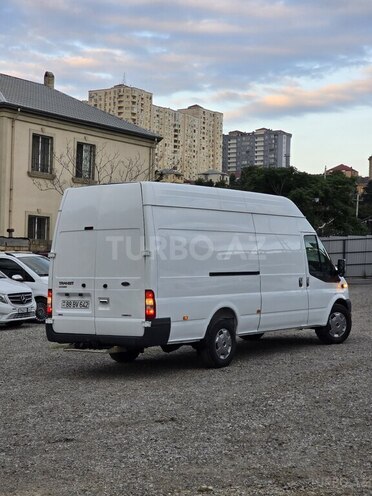 Ford Transit-7