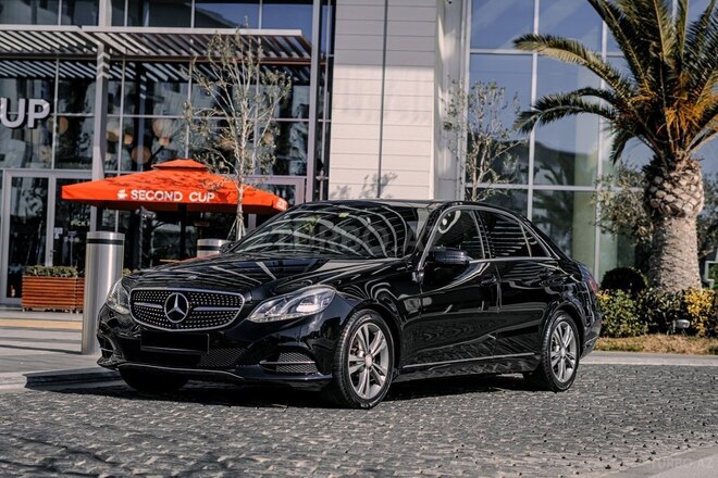 Mercedes E 220 4MATIC-9