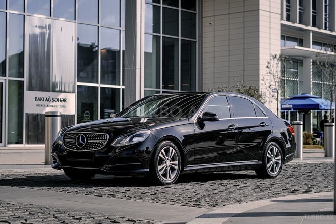 Mercedes E 220 4MATIC-2