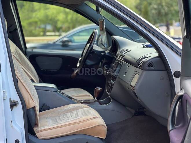 Mercedes ML 320-9