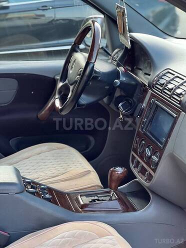 Mercedes ML 320-13