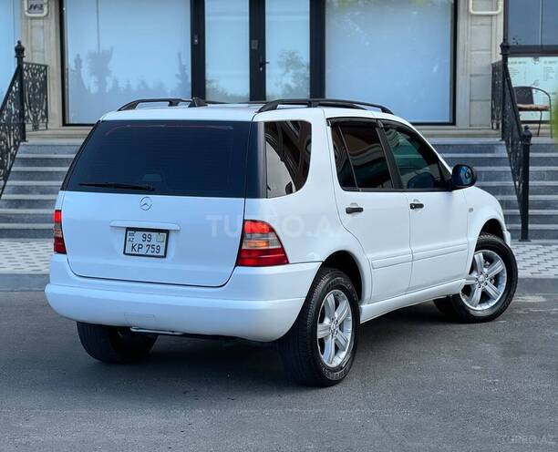 Mercedes ML 320-5