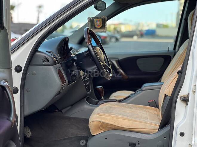 Mercedes ML 320-8