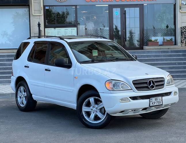 Mercedes ML 320-1