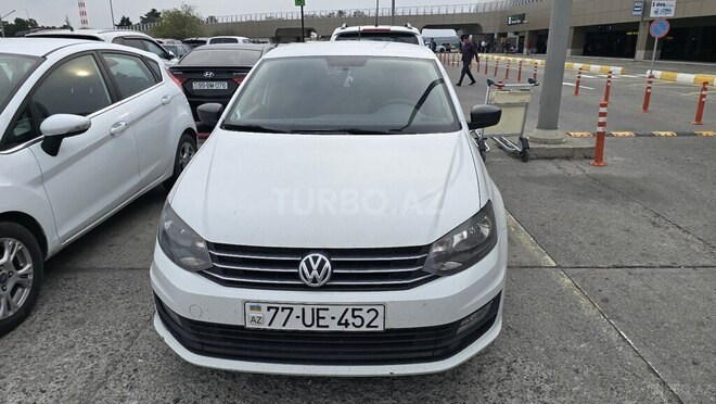 Volkswagen Polo-1