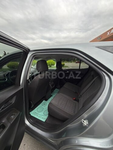 Chevrolet Equinox-13