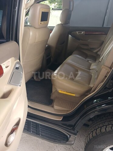 Toyota Land Cruiser Prado-8