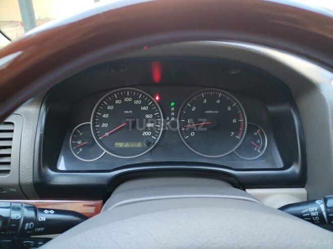Toyota Land Cruiser Prado-11