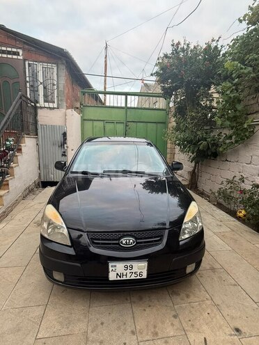 Kia Rio-1