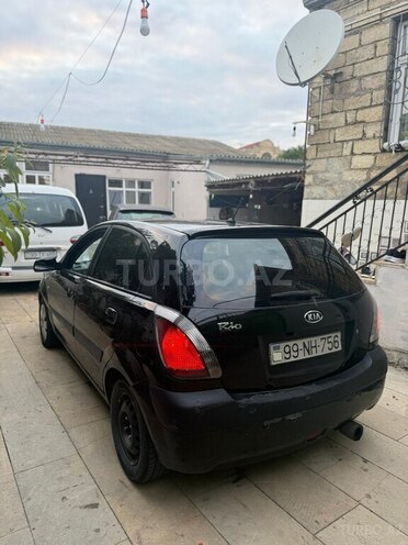 Kia Rio-3