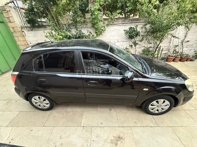 Kia Rio-8