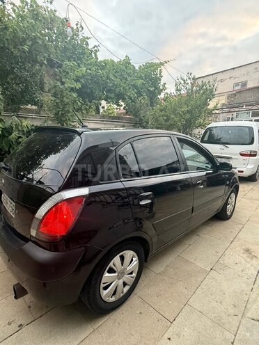Kia Rio-4