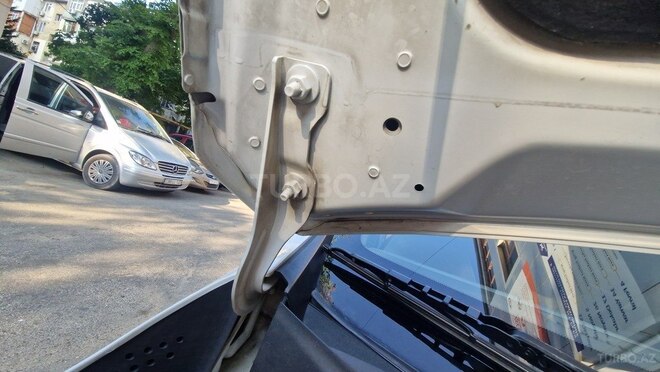 Chevrolet Cobalt-5
