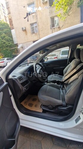 Chevrolet Cobalt-11
