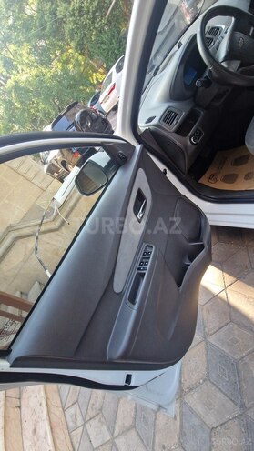Chevrolet Cobalt-10