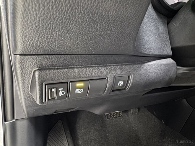 Toyota Corolla-13